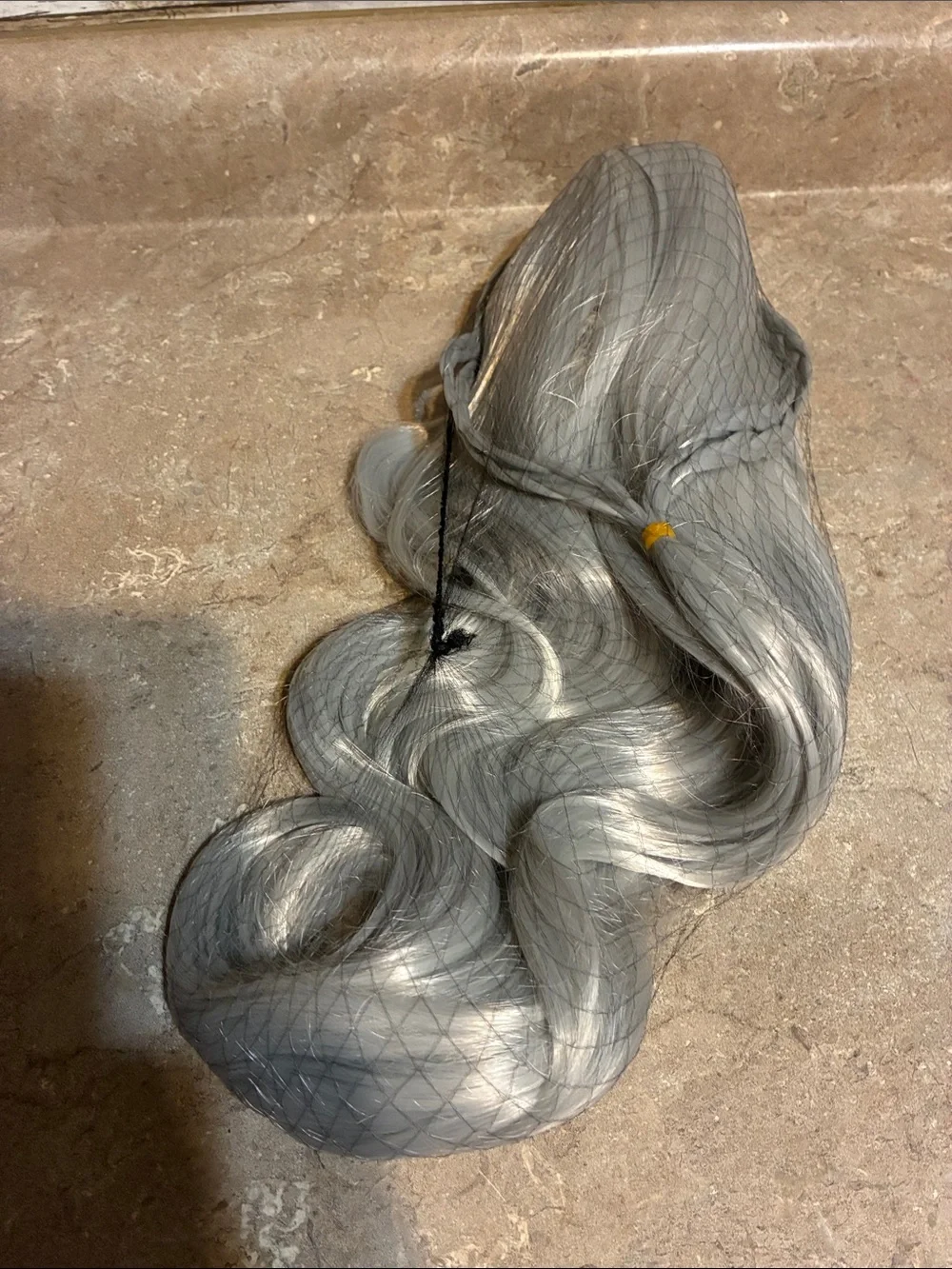 Source Unknown Silver Gray Wavy Synthetic Hairpiece